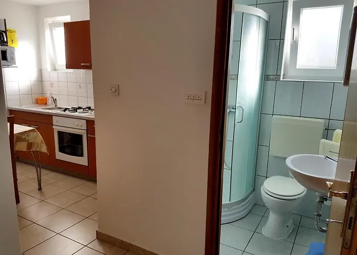 Charming In Pag With Sea View, 40 Sqm Lejlighed Pag Town