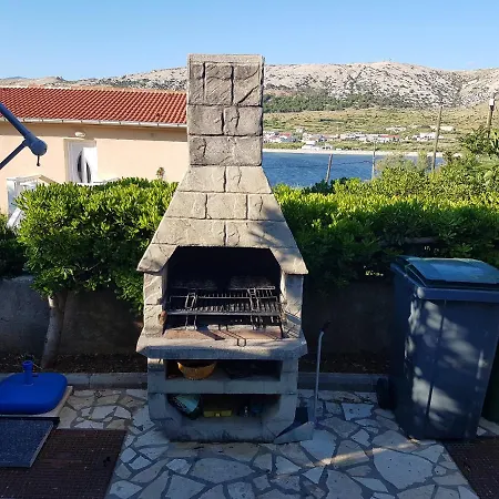 Charming In Pag With Sea View, 40 Sqm