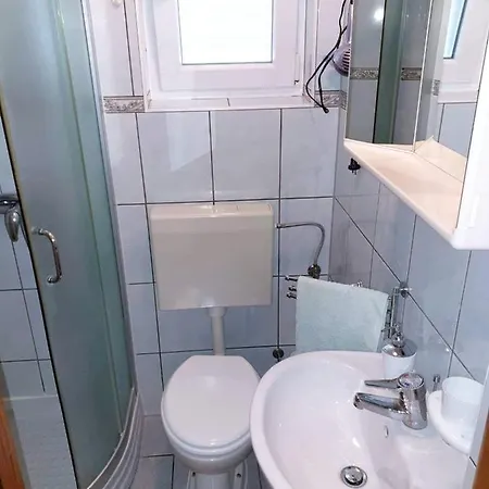 Charming In Pag With Sea View, 40 Sqm *