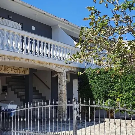 Charming In Pag With Sea View, 40 Sqm *