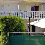 Charming In Pag With Sea View, 40 Sqm Appartement Pag Town